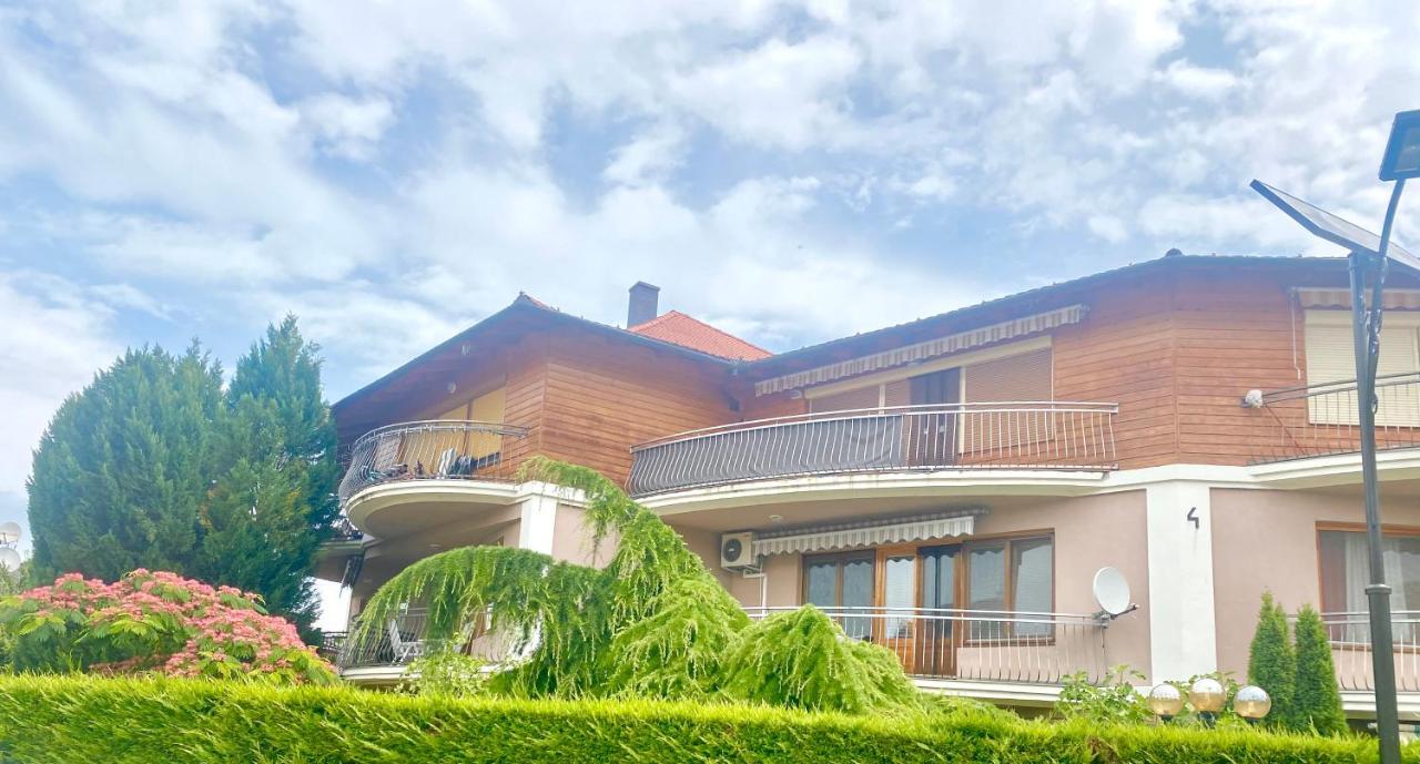 Selyemakacapartman Balatonlelle Εξωτερικό φωτογραφία